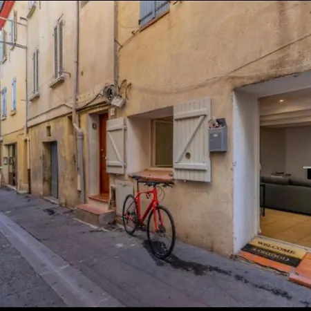 Studio 100m De La Mer